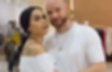 12 Tahun Menikah, Melaney Ricardo Ungkap Keinginan Selingkuh Gara-gara Kerap Cekcok dengan Tyson Lynch: Gak Bahagia!