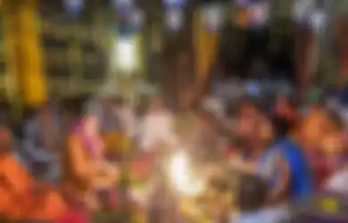 Tawarkan ‘Makanan Terakhir’ pada Tubuh Kaku yang Dikelilingi Bunga, Inilah Ritual Antyesti, Tradisi Pemakaman dan Berkabung Hindu di India