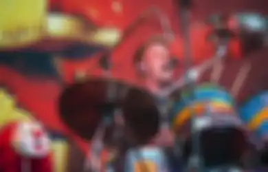 Butuh Konsentrasi Penuh Pas Bawainnya, Ini 4 Rekomendasi Lagu Metal yang Dinyanyikan oleh Drummer!