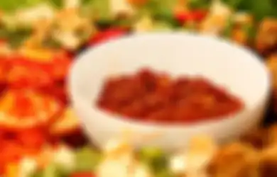 Aneka Tips Harian, Gak Perlu Lagi Khawatir Masak Banyak, Ini Tips agar Sambal Tak Mudah Basi, Emak-emak Wajib Catat!