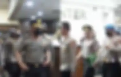 Tangis Korban Skenario Ferdy Sambo di Sidang Etik, Kompolnas Duga Karena Menyesal, Jenderal Bintang 3 Cecar Para Saksi: Kamu Bicara Jangan Berbelit