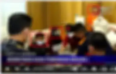 Hanya Bisa Berdiri Pasrah di Pojok Ruangan dengan Tangan Terborgol, Inilah Detik-detik Ferdy Sambo Harus Melihat Adegan yang Dibongkar oleh Bharada E, Ada Peran Putri Candrawathi