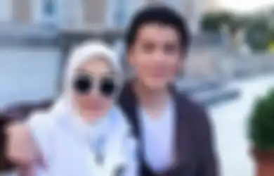 Ramalannya Masih Lama Dapat Momongan, Syahrini Kini Dikabarkan Jalani Program Bayi Tabung, Istri Reino Barack Minta Doa!
