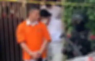 'Dasar Orang Gila' Deolipa Ancam akan Terus Ngoceh Jika Putri Candrawathi Masih Belum Ditahan Kepolisian: Tidak Pernah Ada dalam Sejarah...