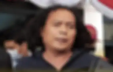 Terlanjur Viral Hingga Dipolisikan, Deolipa Yumara Ngaku Sengaja Bikin Dugaan Putri Candrawathi Berhubungan Intim dengan Kuat Maruf, Foto Sang Pengacara Dikomentari