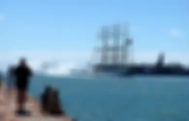 Tiang 53 Meter Dipanjat Taruna, KRI Bima Suci TNI AL yang Sandar di Pelabuhan Townsville Bikin Orang Australia Keranjingan Melihatnya, Komandan Kapal: Kami Bahagia