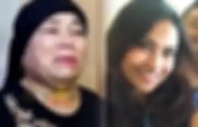 Tepat Setahun Kepergian Orangtua Gala Sky, Dewi Zuhriati Lakukan Hal Menyayat Hati di Pusara Vanessa Angel dan Bibi Ardiansyah hingga Air Matan Tak Bisa Dibendung, Warganet: Kami Ikut Menangis