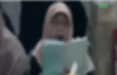 Ambruk Selagi Pimpin Baca Tahlil di Masjid, Ustazah Taslimah Ternyata Punya Tabiat Asli Begini, Foto Almarhumah Sampai Viral