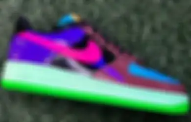 Travis Scott Bocorin Sneaker Kolaborasi Terbaru Nike X UNDEFEATED