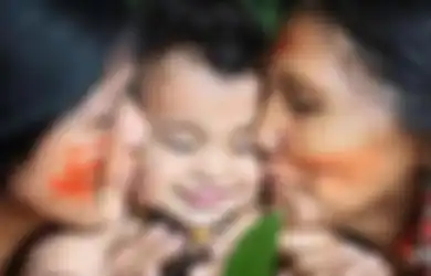 Hidup Terisolasi dari Dunia Luar, Suku yang Seluruh Anggotanya Berjenis Kelamin Perempuan Ini Punya Cara Unik untuk Hamil