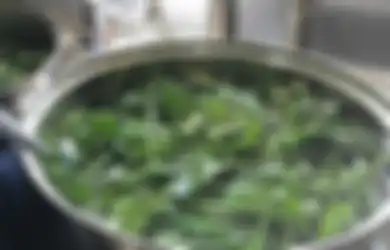 Aneka Tips Memasak, Bukan Untung Malah Buntung Jika Bayam Dimasak Terlalu Lama