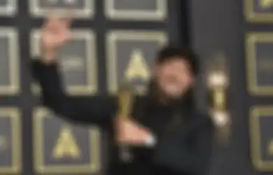 Aktor Tunarungu Pemenang Oscar, Troy Kotsur Berharap Bisa Membuka Jalan Bagi Penyandang Seperti Dirinya 