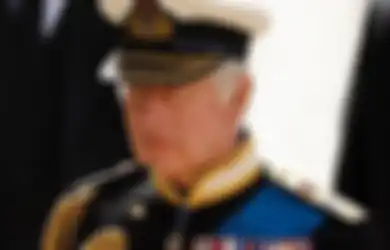 Tetes Air Mata Raja Charles III, Beri Penghormatan Terakhir Melalui Catatan Tangan di Peti Jenazah Ratu Elizabeth II, Terkuak Isinya yang Mengharukan