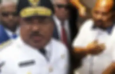Kepergok Asyik Berjudi di Luar Negeri Pakai Izin Berobat, Lukas Enembe Ternyata Punya Rumah Super Mewah di Tanah Papua, Goggle Earth Bongkar Potret Kediaman Sang Gubernur yang Sampai Punya Akses Jalan Aspal Sendiri
