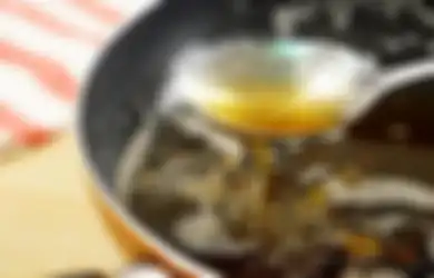 Aneka Tips Harian, Begini Cara Ampuh Hilangkan Bau Tengik pada Minyak Goreng Bekas, Dijamin Jernih Tak Berbau