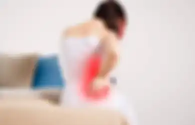 Bukan Hal Sepele, Ini 4 Penyebab Sakit Punggung Kanan Bawah!