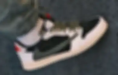 Yuk Intip Detail dari Travis Scott x Air Jordan 1 Low OG ‘Olive’