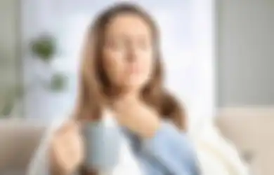 5 Minuman untuk Meredakan Sakit Tenggorokan saat Puasa. Biar Lega!