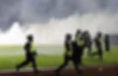 Ini Alasan Polisi Tembakkan Gas Air Mata di Tragedi Kanjuruhan, Jika Terhirup Efeknya Ternyata Sangat Fatal