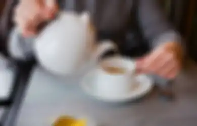 Aneka Tips Kesehatan, Minum Teh Panas Saat Hujan Ternyata Simpan Manfaat Luar Biasa, Tubuh Bakal Rasakan Ini