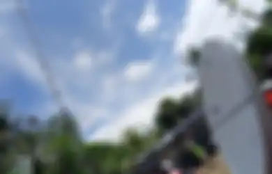 Meski Tanpa Listrik, Kini Warga Desa Selong Belanak Bisa Nikmati Sinyal 4G Telkomsel