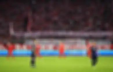 Fans Bayern Munchen Kibarkan Spanduk Solidaritas Kanjuruhan: Lebih dari 100 Orang Dibunuh Polisi!