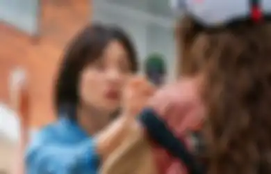 Syuting Glitch Tanpa Makeup, Intip Info Drama Korea Jeon Yeo Bin