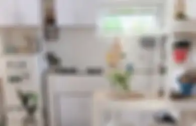 Rapi Jali! Desain Dapur Sempit dengan Meja Makan Bangkitkan Mood Ibu-ibu Memasak, Cek 6 Foto Cantiknya