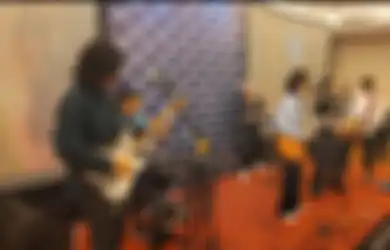Ini Alasan J-Rocks Ajak Penyanyi Remaja Aqeela Calista Bawakan 'Kau Curi Lagi' Versi Slow