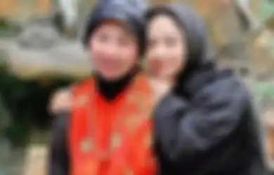 Hampir 70 Tahun Usianya Tapi Masih Dilamar Pria, Ibu Dewi Perssik Ternyata Punya Kencantikan Paripurna, Dipuji Mirip Sang Anak