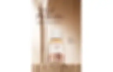 O.TWO.O Liquid Foundation dengan Kandungan Niacinamide, Bikin Kulit Glowing Natural!