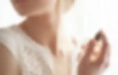 Kepoin Aroma Parfum Tahan Lama Buat Zodiak Elemen Udara dan Api!