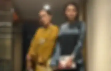 Jenguk Sang Sahabat, Fitri Salhuteru Langsung Naik Pitam Saat Ada 3 Pria Paksa Bertemu Nikita Mirzani: Ada Penyusup!