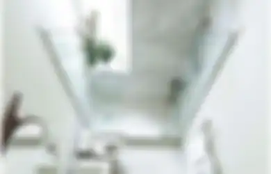 Biarpun Sempit, Model Kamar Mandi Sederhana Tapi Mewah Bikin Pemilik Rumah Mungil Senyum-senyum Bangga, Begini 9 Foto Desainnya