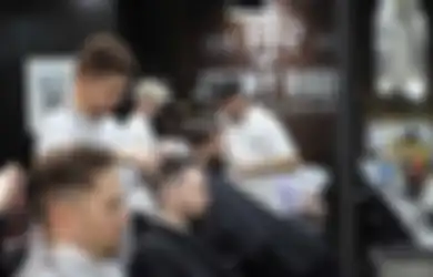 3 Alasan Kenapa Potong Rambut di Barbershop Lebih Mahal Dibanding Tukang Cukur Biasa!