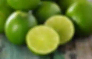 Aneka Tips Kesehatan, Tak Perlu Biaya Mahal, Jeruk Nipis Bisa Cegah Obesitas!