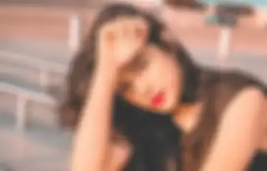 Biodata Artis Della Firdatia, Penyanyi yang Kerap Cover Lagu di YouTube hingga Buat Penikmat Musiknya Galau Brutal