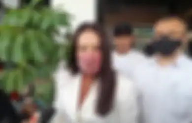 Fitri Salhuteru Meradang, 3 Penyusup Mendadak Ngaku Sebagai Teman Nikita Mirzani: Jangan Main-main!