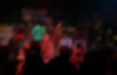 Pesta Perayaan 15 Tahun Perilisan Album Brandalisme Berlangsung Semarak, Walau Ternodai oleh Copet. Eka Annash:  Keren Tuh Copet Skena!