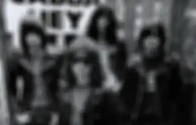 Terinspirasi dari Film Horor, Ini Rekomendasi Lagu Rock Ramones yang Diadaptasi dari Karya Stephen King!