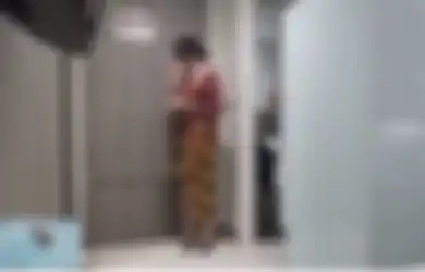 Wanita Kebaya Merah Dikira Influencer Bali, Ternyata Video Viral 16 Menit Dibuat di Kota Ini, Foto Buktinya Terkuak