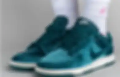 Kece Parah! Ini Dia First Look dari Nike Dunk Low ‘Green Velvet’