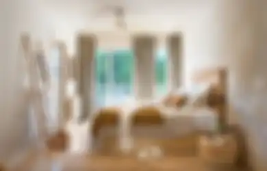 Jangan Lupakan Ruang di Depan Tempat Tidur Anda, Berikut Inspirasi Dekorasinya!