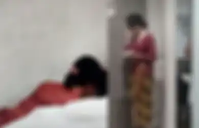 Tak Berkutik, Foto Sosok Wanita Kebaya Merah Tanpa Sensor Disebarkan