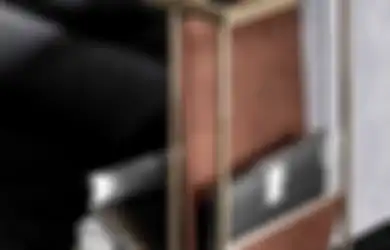 Pilih Side Table yang Bergaya dan Fungsional untuk Meningkatkan Tampilan Ruangan Anda!