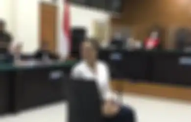 Didakwa Rugikan Dito Mahendra Rp 17,5 Juta, Nikita Mirzani Langsung Kaget: Ketawa Aja Sih