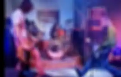 Rusuh di Acara Prime-time TV, Ini Dia Rekomendasi Lagu Rock yang Dimainkan Nirvana Waktu Ngeprank Seorang Host!