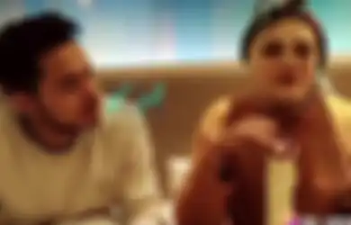 Tangisnya Pecah, Elly Sugigi Menyesal Tuding Irwan Aher Penyuka Sesama Jenis: Aku Tidak Dimaafkan