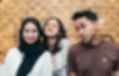 Gaya Kasual Pakai Overall ala Asila Maisa yang Trendi Maksimal!