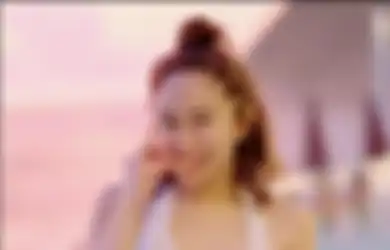 Gembar-gembor Jadi Pelakor, Denise Chariesta Semringah Dikirimi Papan Bunga dari Sosok Spesial Ini: Sempet Digosipin Ciuman Guys